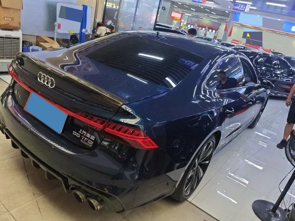 2022 Audi A7L 3.0T 340HP V6 7DCT,autocango,china used car exporter,china ev exporter,chinese used car exporter,chinese used ev exporter
