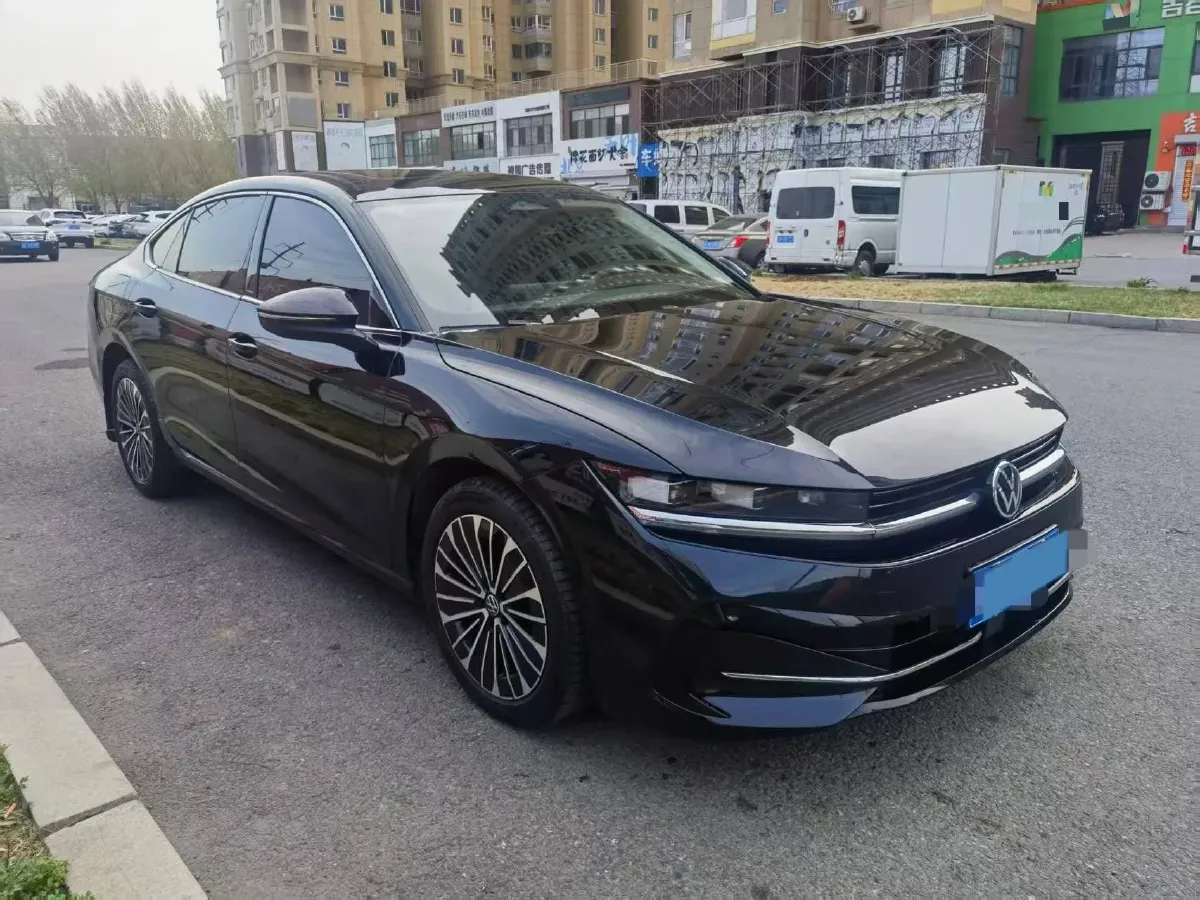 2024 Volkswagen Magotan 2.0T 220HP L4 7DCT,autocango,china used car exporter,china ev exporter,chinese used car exporter,chinese used ev exporter