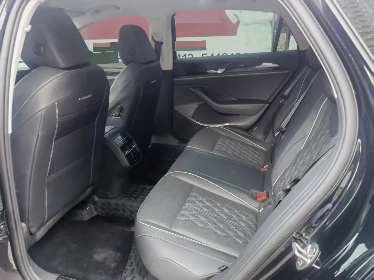 2024 Volkswagen Magotan 2.0T 220HP L4 7DCT,autocango,china used car exporter,china ev exporter,chinese used car exporter,chinese used ev exporter