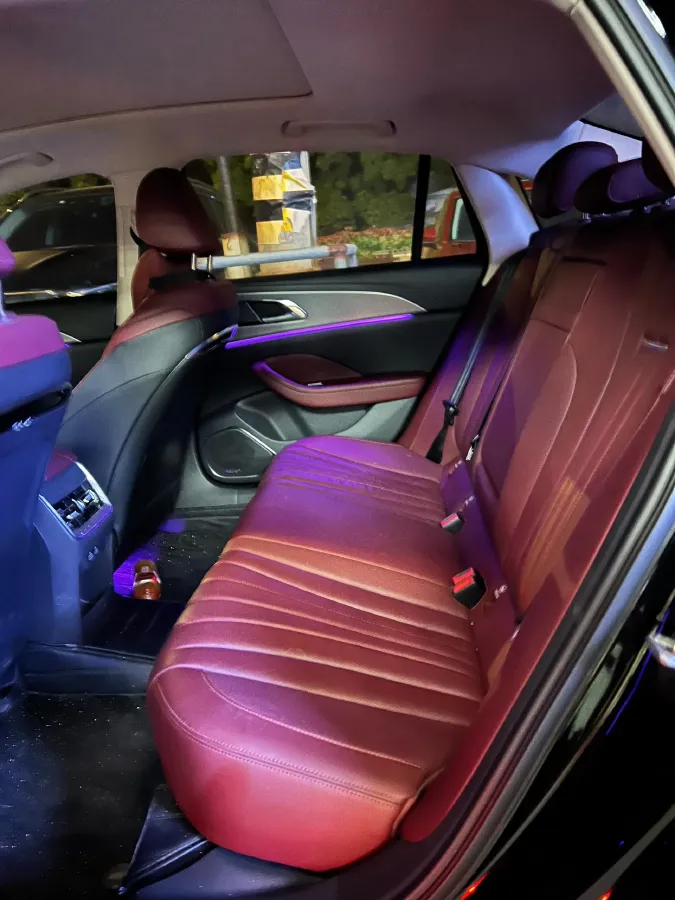 2024 HongQi H5 2.0T 224HP L4 8AT,autocango,china used car exporter,china ev exporter,chinese used car exporter,chinese used ev exporter