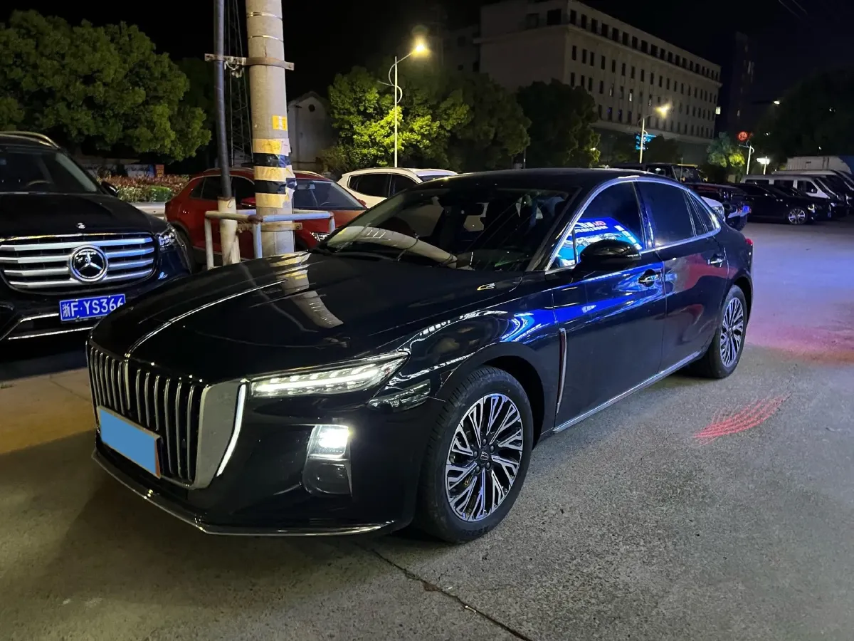 2024 HongQi H5 2.0T 224HP L4 8AT,autocango,china used car exporter,china ev exporter,chinese used car exporter,chinese used ev exporter