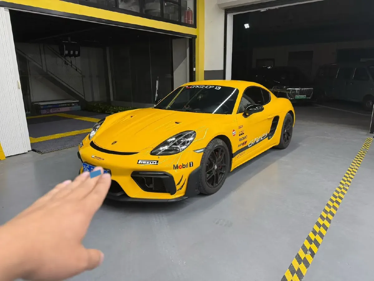 2020 Porsche 718 2.0T 250HP H4 7DCT,autocango,china used car exporter,china ev exporter,chinese used car exporter,chinese used ev exporter