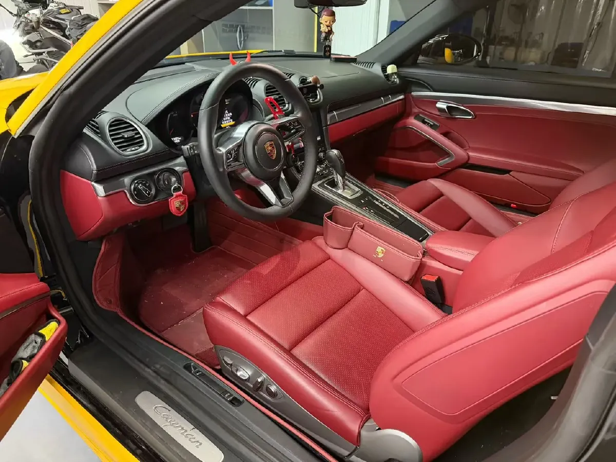 2020 Porsche 718 2.0T 250HP H4 7DCT,autocango,china used car exporter,china ev exporter,chinese used car exporter,chinese used ev exporter