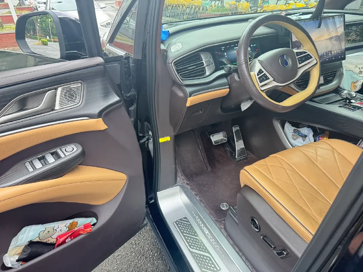 2024 Denza D9 1.5T 139HP L4 E-CVT PHEV 40KWH,autocango,china used car exporter,china ev exporter,chinese used car exporter,chinese used ev exporter