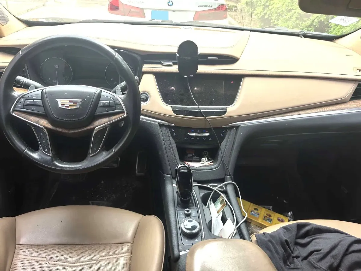 2021 Cadillac XT5 2.0T 237HP L4 9AT,autocango,china used car exporter,china ev exporter,chinese used car exporter,chinese used ev exporter