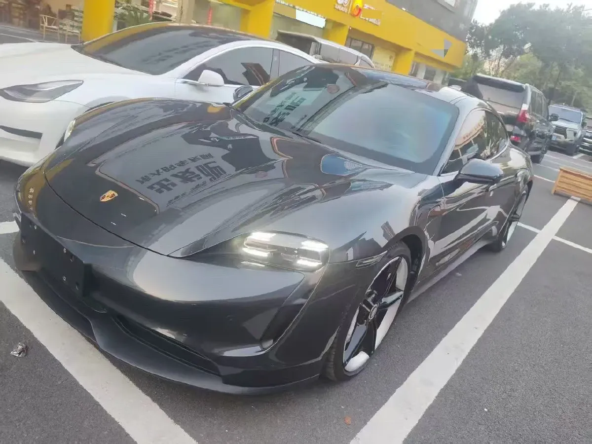 2019 Porsche Taycan 2AT BEV 79.2KWH,autocango,china used car exporter,china ev exporter,chinese used car exporter,chinese used ev exporter