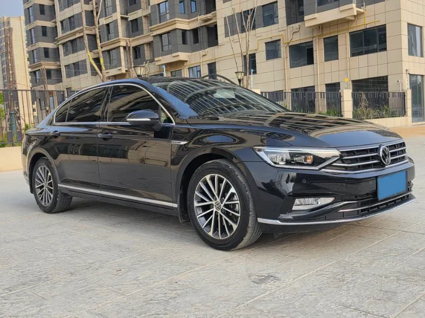 2020 Volkswagen Magotan 2.0T 186HP L4 7DCT,autocango,china used car exporter,china ev exporter,chinese used car exporter,chinese used ev exporter