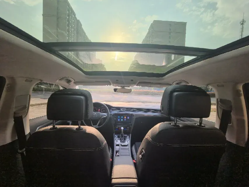 2020 Volkswagen Magotan 2.0T 186HP L4 7DCT,autocango,china used car exporter,china ev exporter,chinese used car exporter,chinese used ev exporter