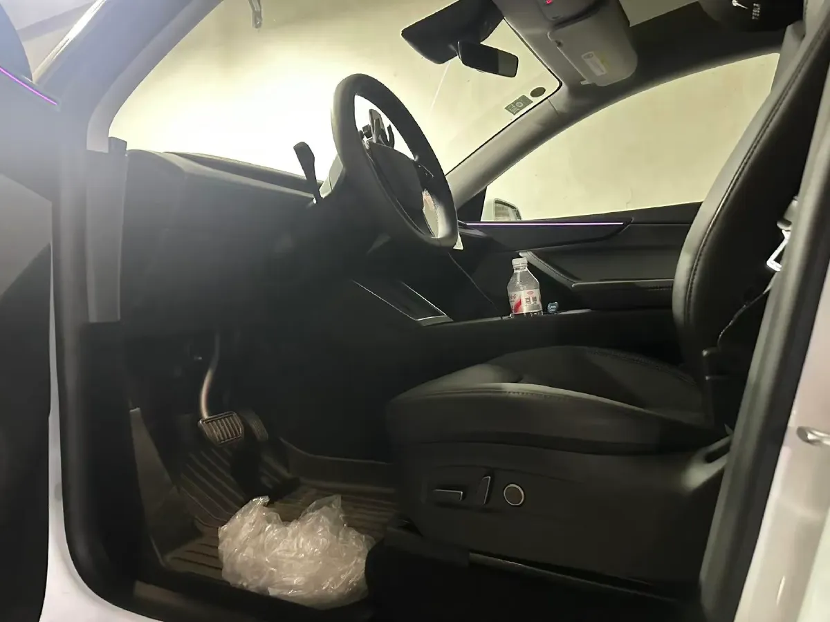 2024 Iveco OuSheng BEV 77.28KWH,autocango,china used car exporter,china ev exporter,chinese used car exporter,chinese used ev exporter