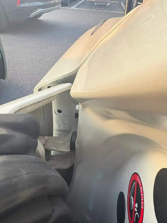 2018 Jeep Grand Commander 2.0T 265HP L4 9AT,autocango,china used car exporter,china ev exporter,chinese used car exporter,chinese used ev exporter