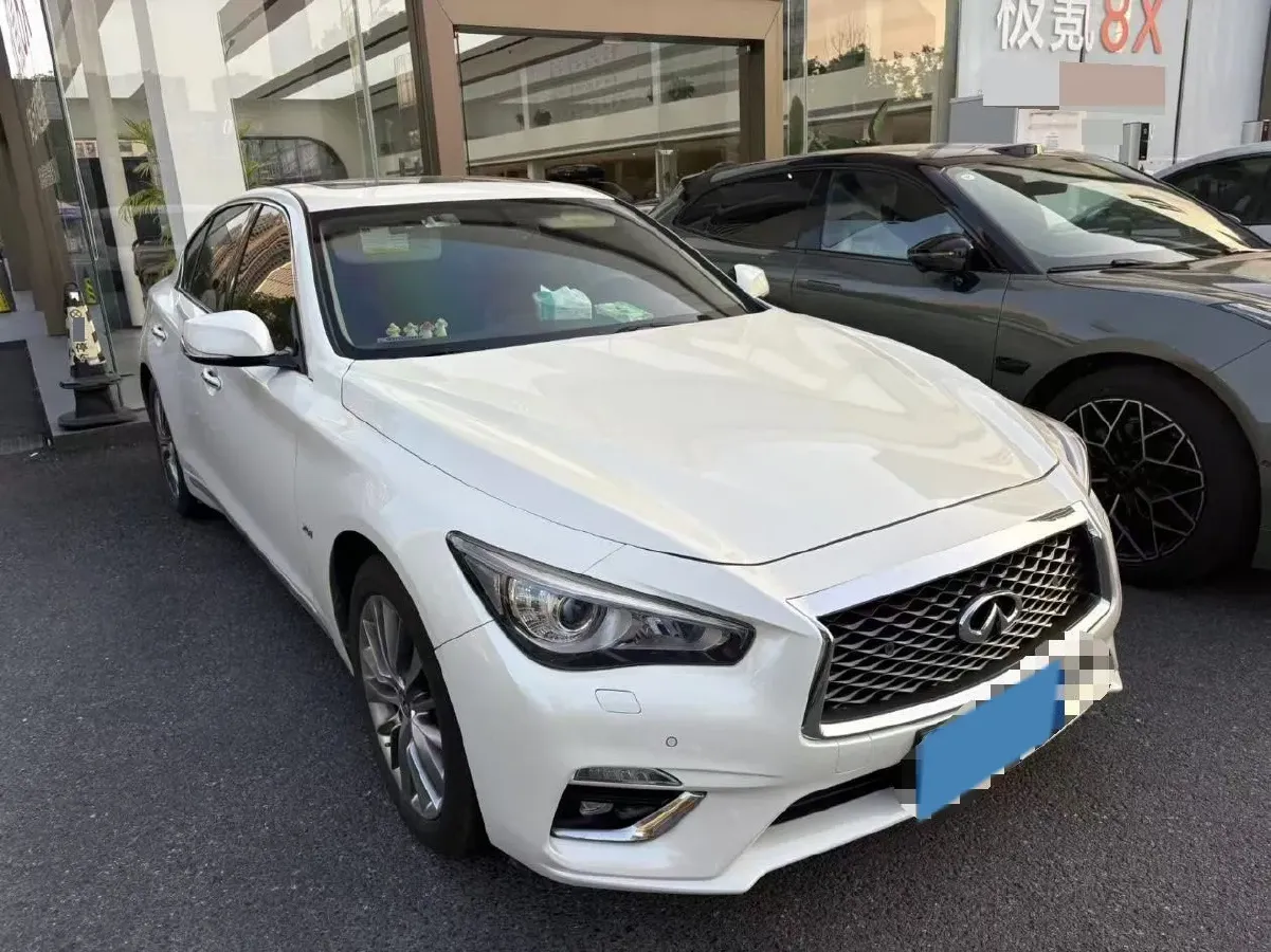 2018 Jeep Grand Commander 2.0T 265HP L4 9AT,autocango,china used car exporter,china ev exporter,chinese used car exporter,chinese used ev exporter