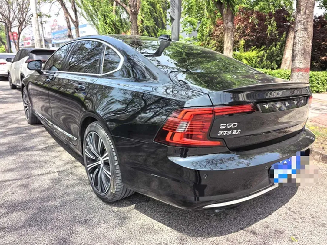 2025 Volvo S90 2.0T 250HP L4 8AT,autocango,china used car exporter,china ev exporter,chinese used car exporter,chinese used ev exporter