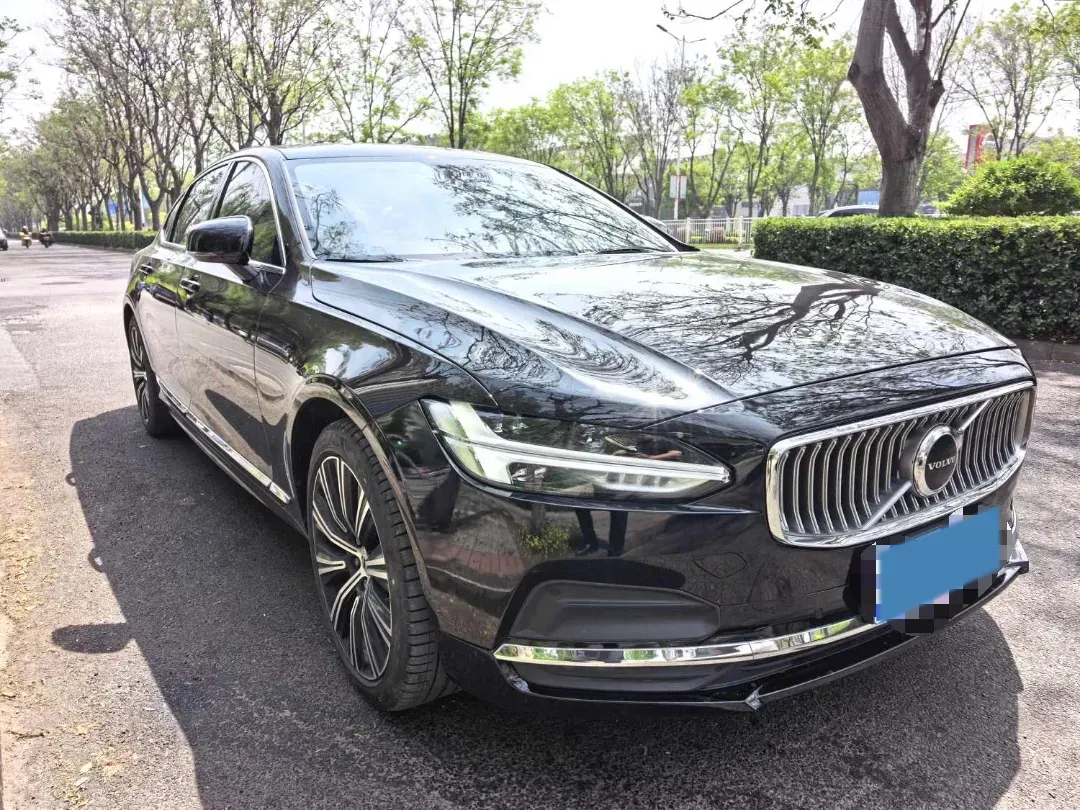 2025 Volvo S90 2.0T 250HP L4 8AT,autocango,china used car exporter,china ev exporter,chinese used car exporter,chinese used ev exporter