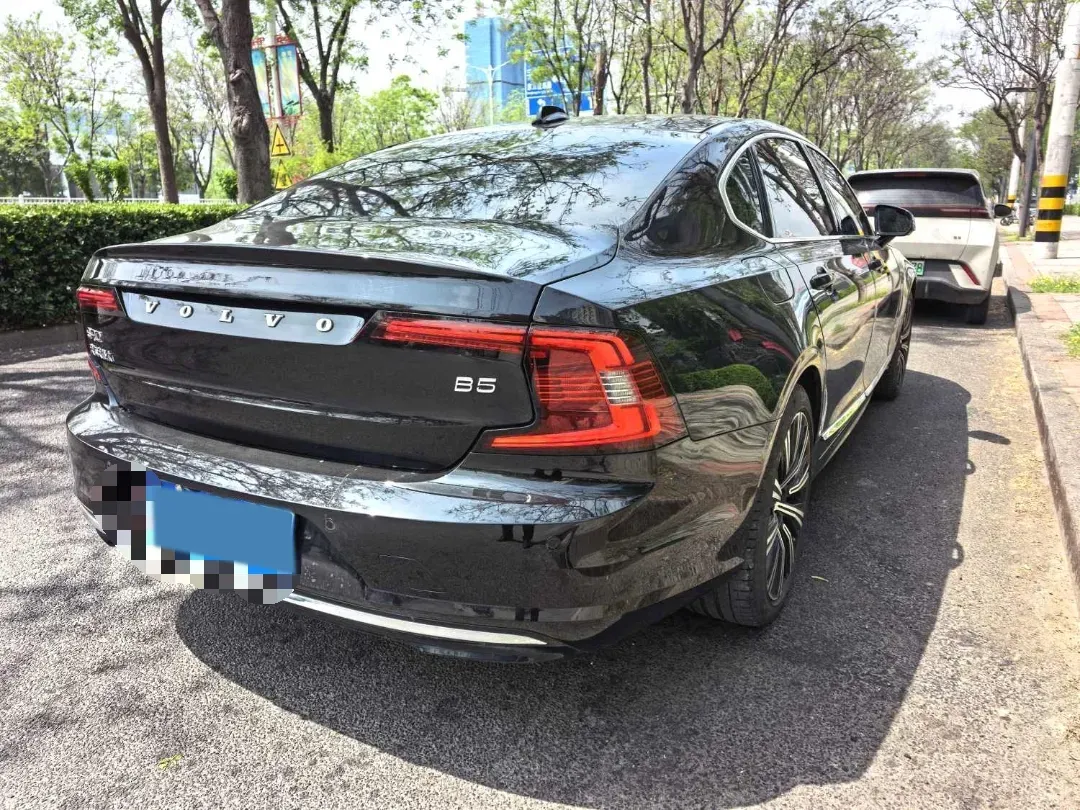 2025 Volvo S90 2.0T 250HP L4 8AT,autocango,china used car exporter,china ev exporter,chinese used car exporter,chinese used ev exporter