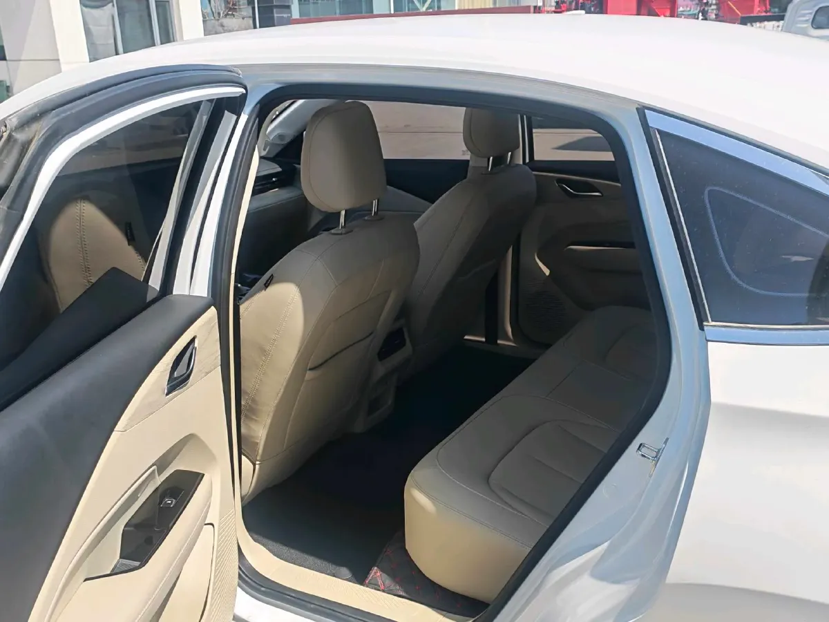 2023 WuLing XingGuang 1.5L 106HP L4 E-CVT PHEV 20.5KWH,autocango,china used car exporter,china ev exporter,chinese used car exporter,chinese used ev exporter