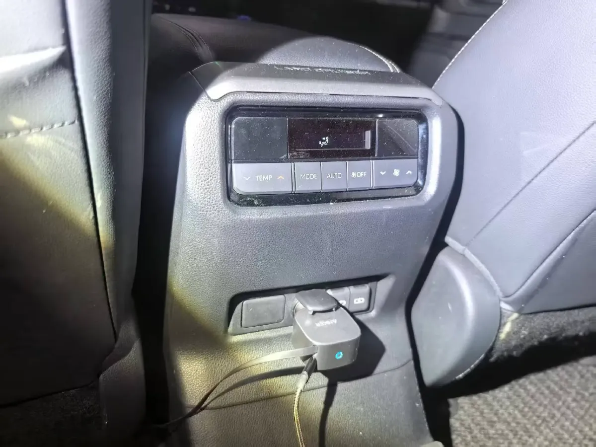 2024 Toyota Land Cruiser Prado 2.4T 282HP L4 8AT Hybrid,autocango,china used car exporter,china ev exporter,chinese used car exporter,chinese used ev exporter