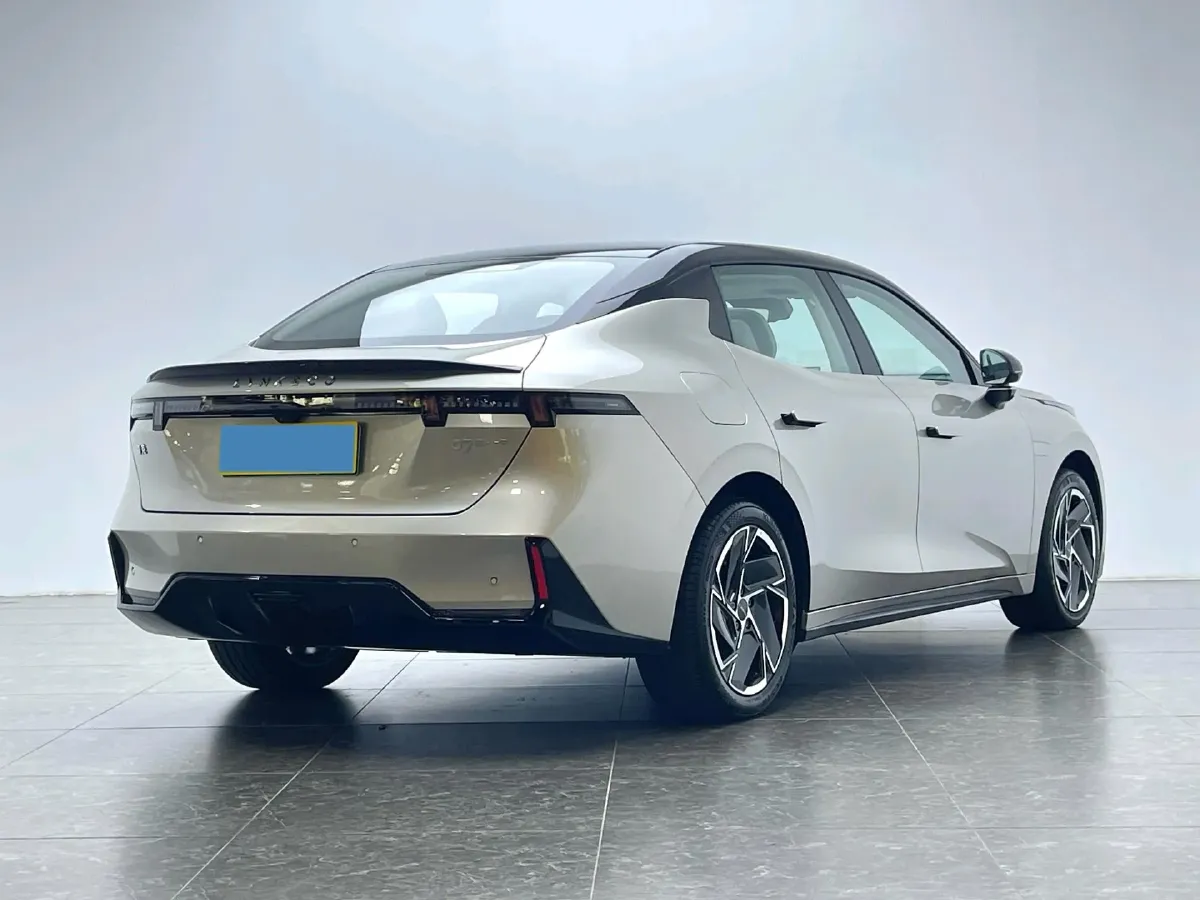 2024 LYNK&CO 07 EM-P 1.5T 163HP L4 3DHT PHEV 18.99KWH,autocango,china used car exporter,china ev exporter,chinese used car exporter,chinese used ev exporter