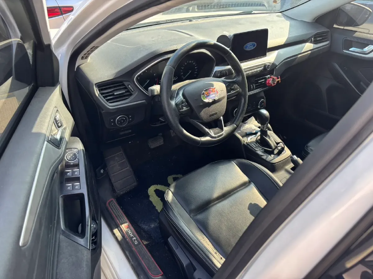 2019 Ford Focus 1.5L 122HP L3 6AT,autocango,china used car exporter,china ev exporter,chinese used car exporter,chinese used ev exporter