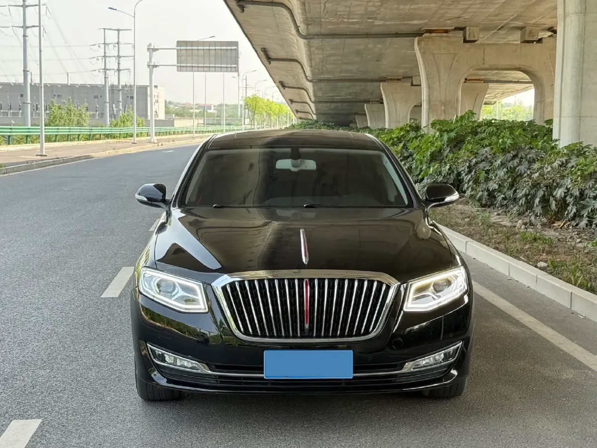 2021 HongQi H7 1.8T 188HP L4 6AT,autocango,china used car exporter,china ev exporter,chinese used car exporter,chinese used ev exporter