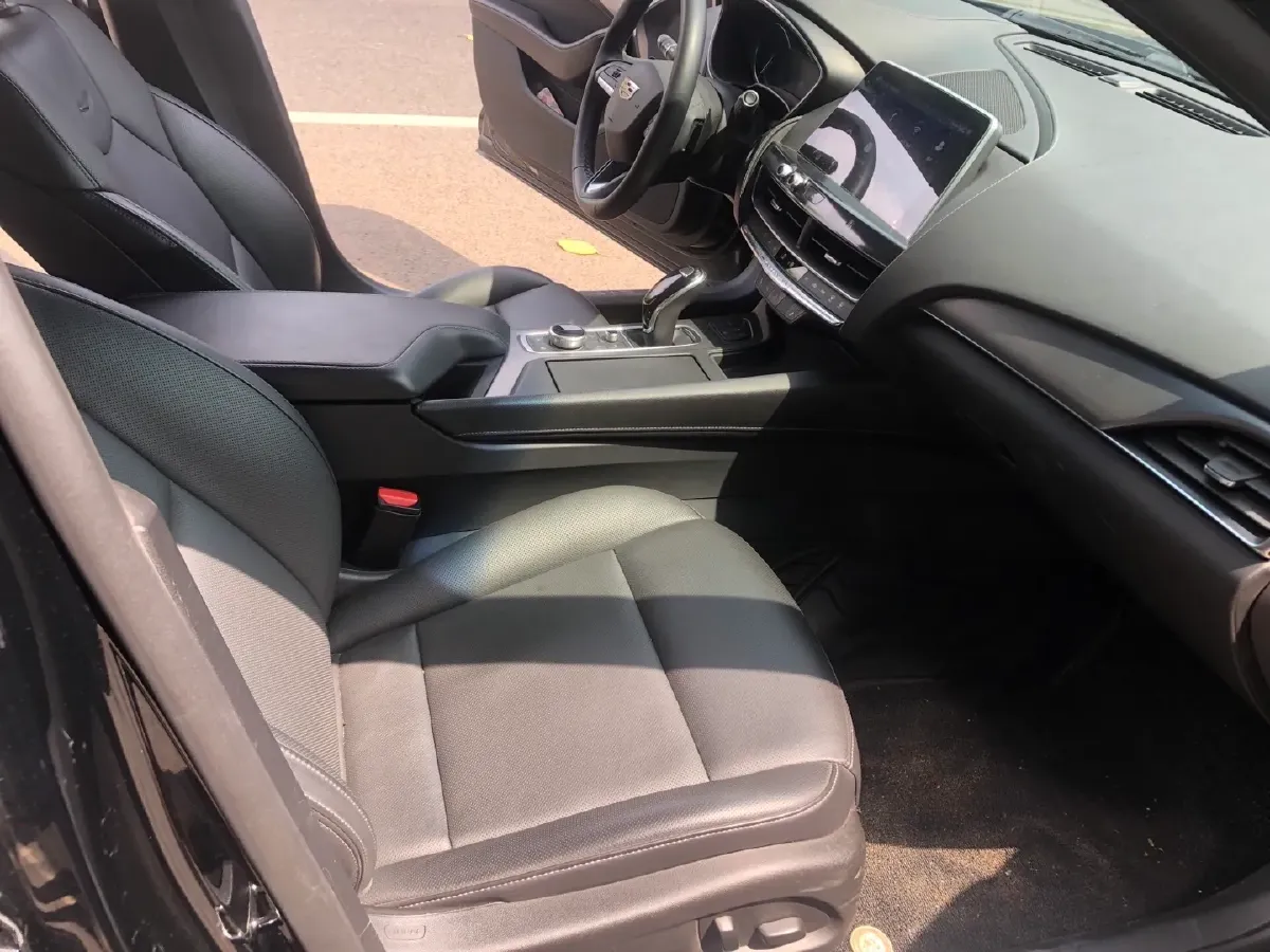 2021 Cadillac CT5 2.0T 237HP L4 10AT,autocango,china used car exporter,china ev exporter,chinese used car exporter,chinese used ev exporter