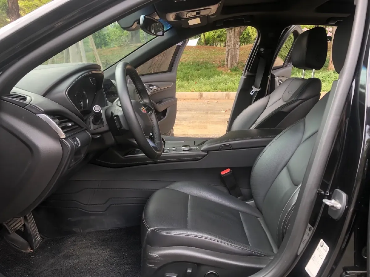 2021 Cadillac CT5 2.0T 237HP L4 10AT,autocango,china used car exporter,china ev exporter,chinese used car exporter,chinese used ev exporter