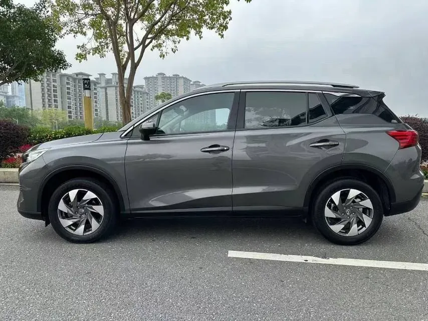 2020 GAC Trumpchi GS4 1.5T 169HP L4 6MT,autocango,china used car exporter,china ev exporter,chinese used car exporter,chinese used ev exporter