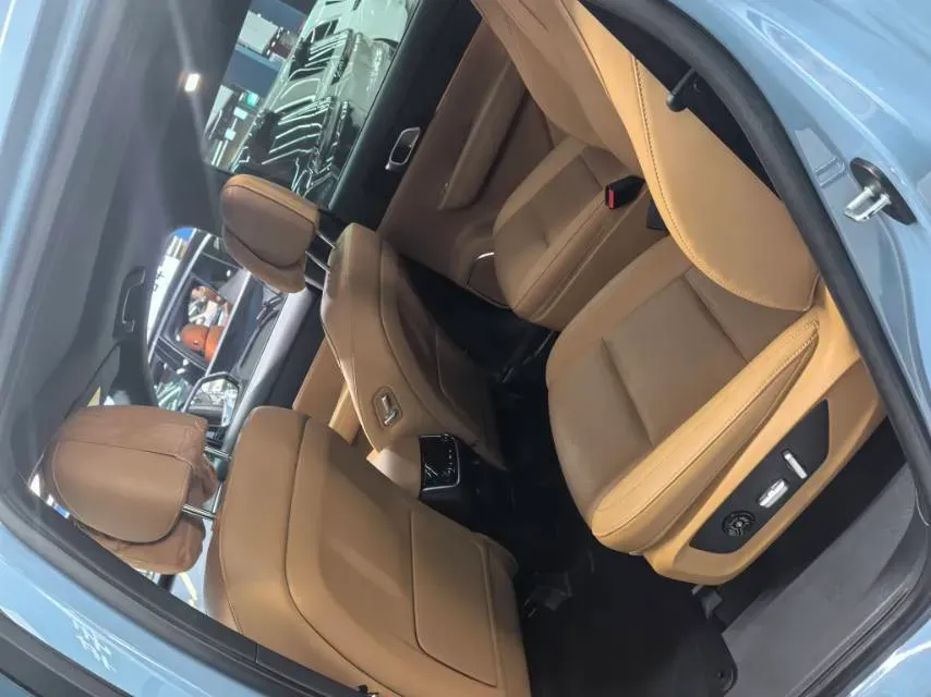 2021 Li ONE Range Extended 131HP REEV 40.5KWH,autocango,china used car exporter,china ev exporter,chinese used car exporter,chinese used ev exporter