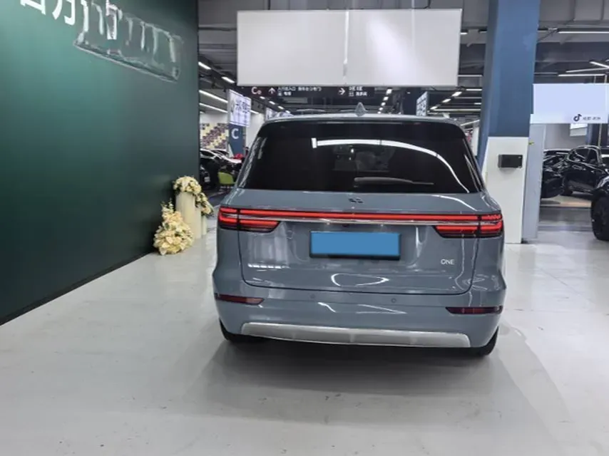 2021 Li ONE Range Extended 131HP REEV 40.5KWH,autocango,china used car exporter,china ev exporter,chinese used car exporter,chinese used ev exporter