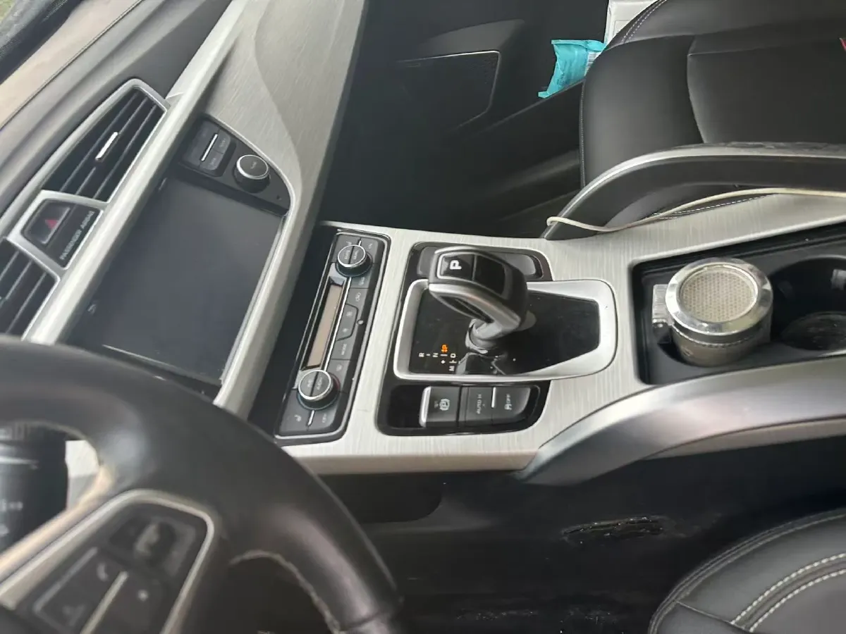 2020 Roewe i6 1.5T 169HP L4 7DCT,autocango,china used car exporter,china ev exporter,chinese used car exporter,chinese used ev exporter