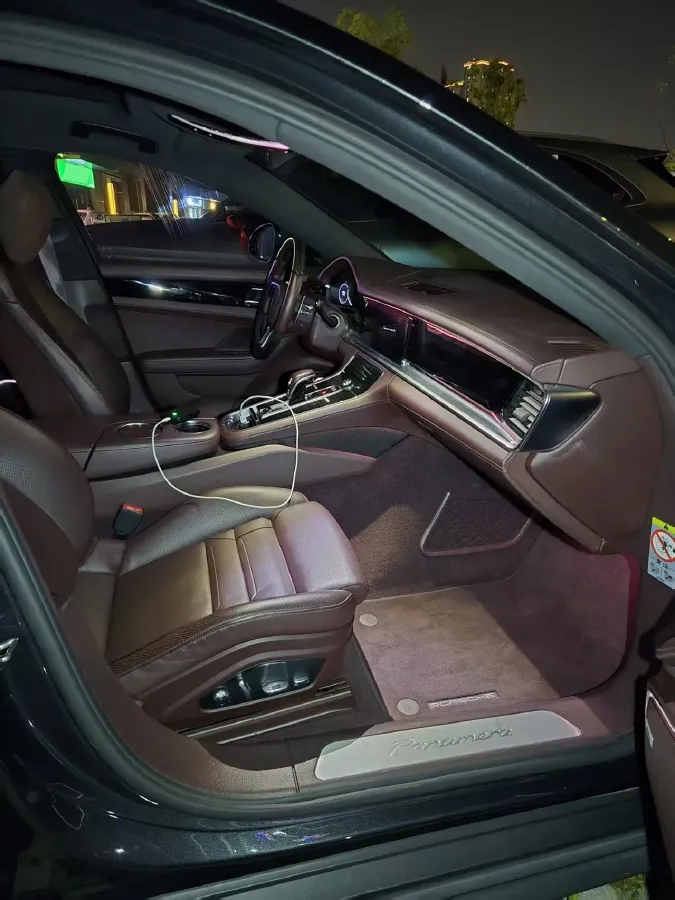 2017 BMW M4 3.0T 450HP L6 7DCT,autocango,china used car exporter,china ev exporter,chinese used car exporter,chinese used ev exporter