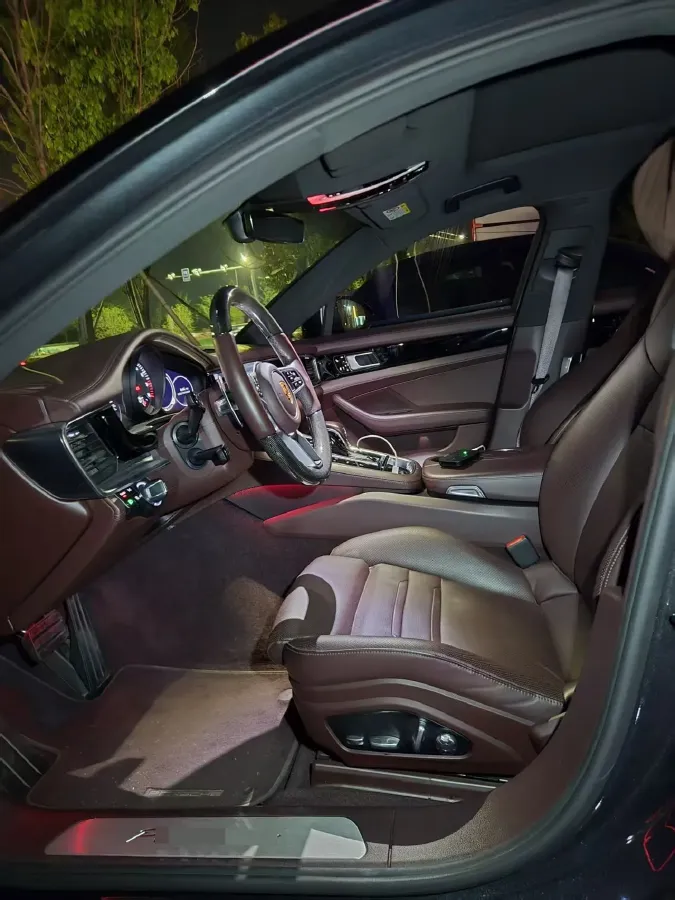 2017 BMW M4 3.0T 450HP L6 7DCT,autocango,china used car exporter,china ev exporter,chinese used car exporter,chinese used ev exporter