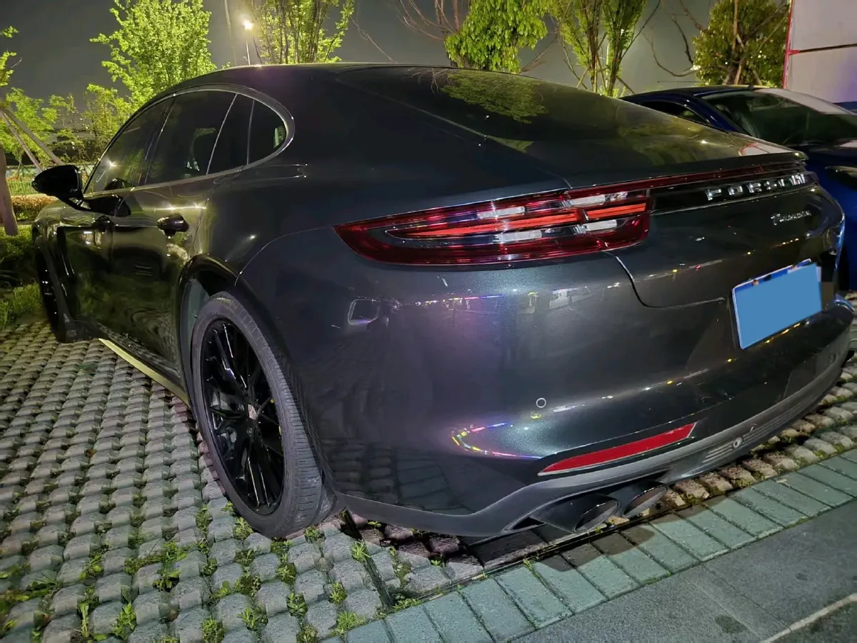 2017 BMW M4 3.0T 450HP L6 7DCT,autocango,china used car exporter,china ev exporter,chinese used car exporter,chinese used ev exporter