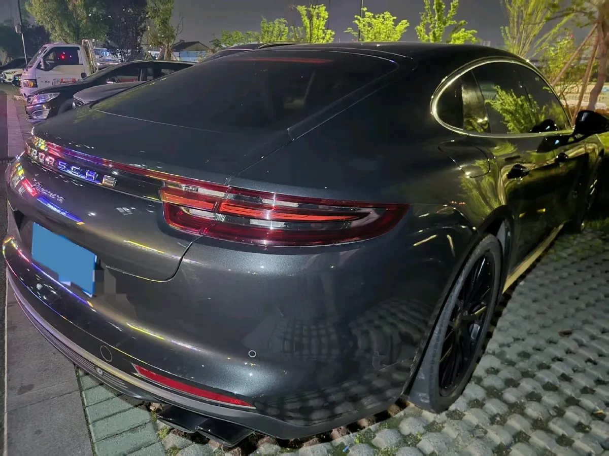 2017 BMW M4 3.0T 450HP L6 7DCT,autocango,china used car exporter,china ev exporter,chinese used car exporter,chinese used ev exporter