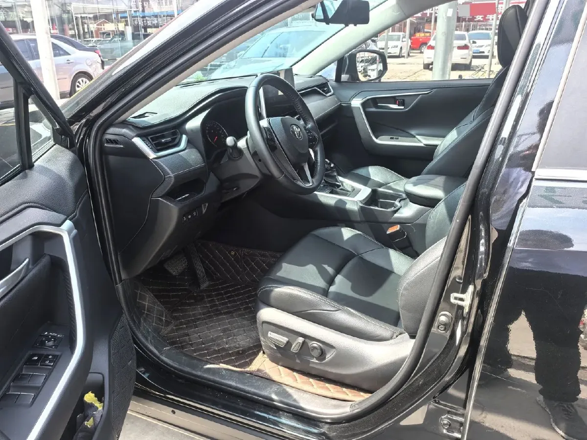 2022 Toyota Wildlander 2.0L 171HP L4 CVT,autocango,china used car exporter,china ev exporter,chinese used car exporter,chinese used ev exporter