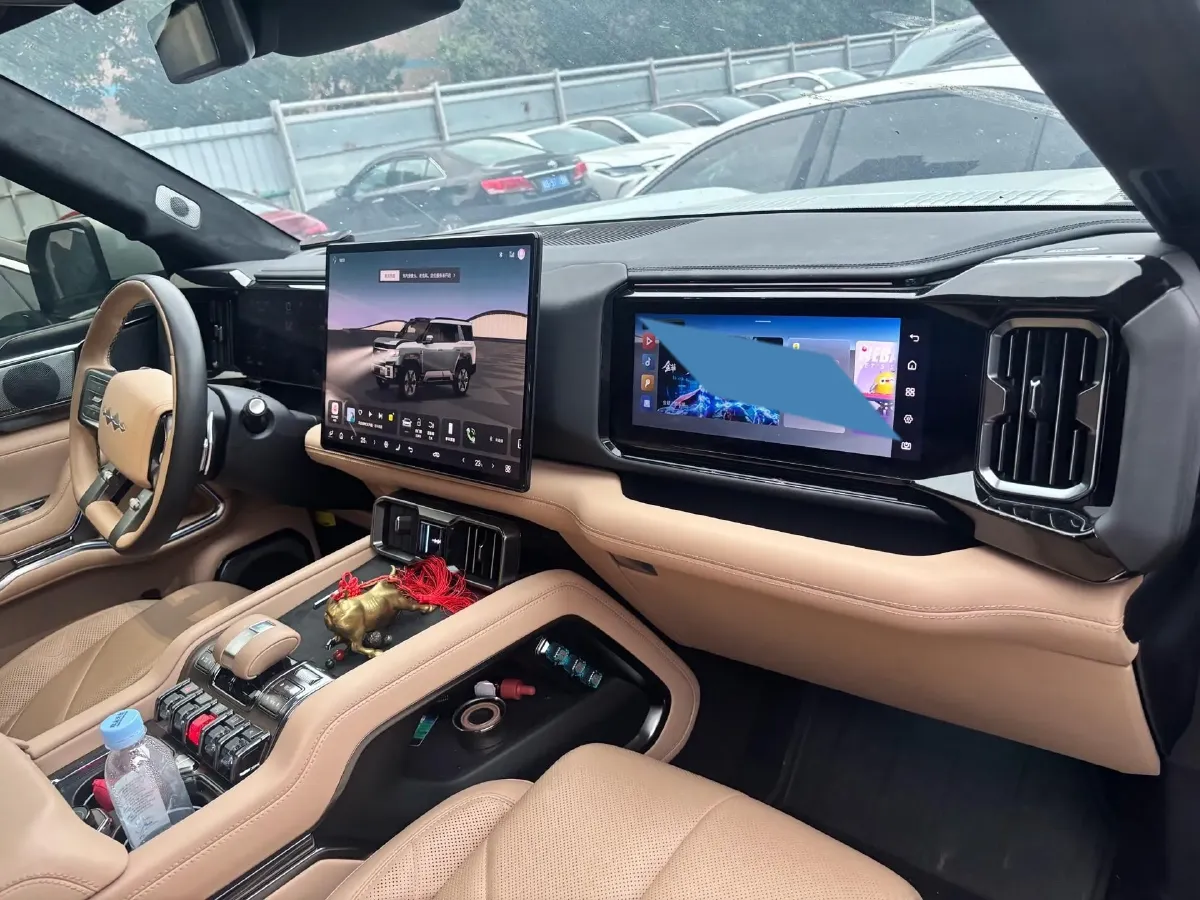 2025 FangChengBao Bao 8 2.0T 245HP L4 E-CVT PHEV 36.8KWH,autocango,china used car exporter,china ev exporter,chinese used car exporter,chinese used ev exporter