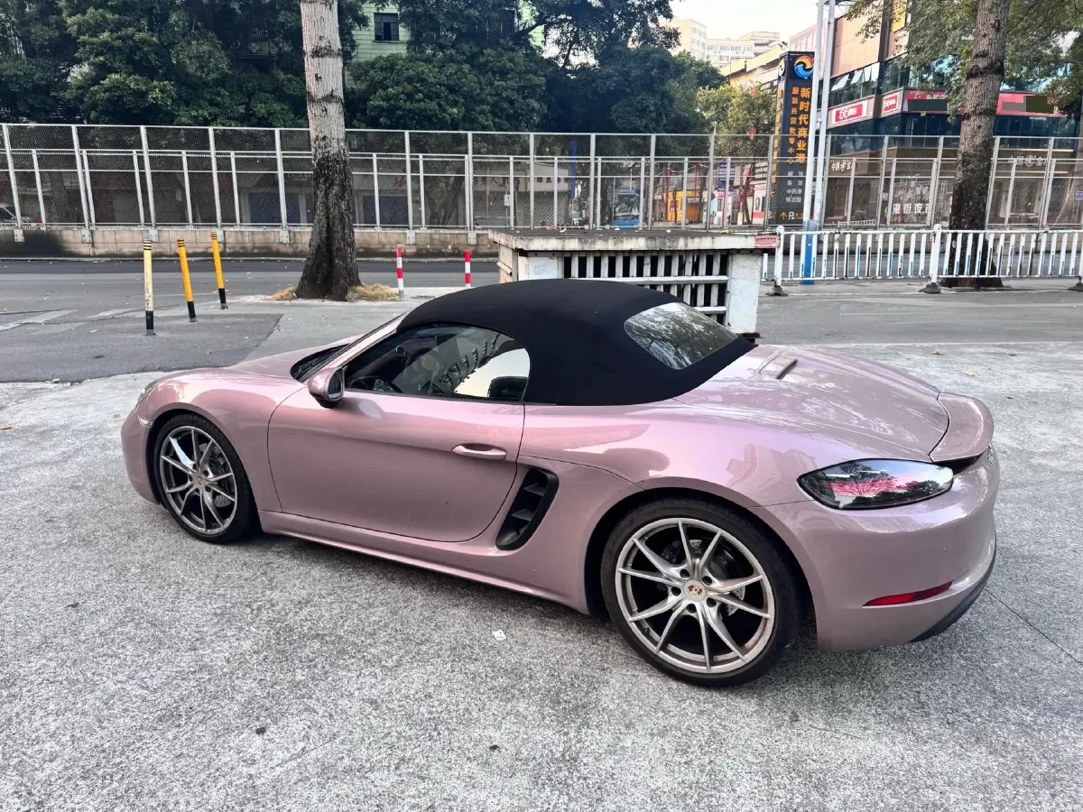 2022 Porsche 718 2.0T 250HP H4 7DCT,autocango,china used car exporter,china ev exporter,chinese used car exporter,chinese used ev exporter