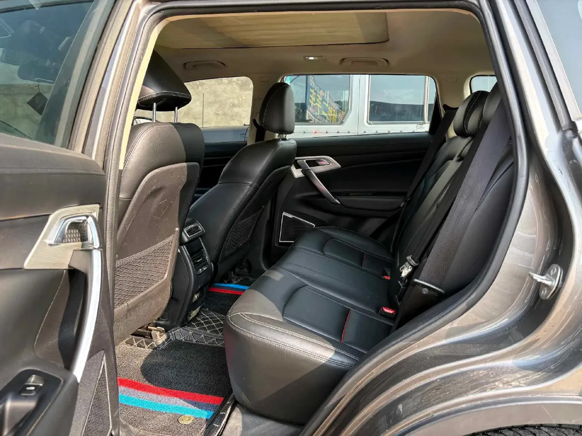 2020 Roewe i6 1.5T 169HP L4 7DCT,autocango,china used car exporter,china ev exporter,chinese used car exporter,chinese used ev exporter