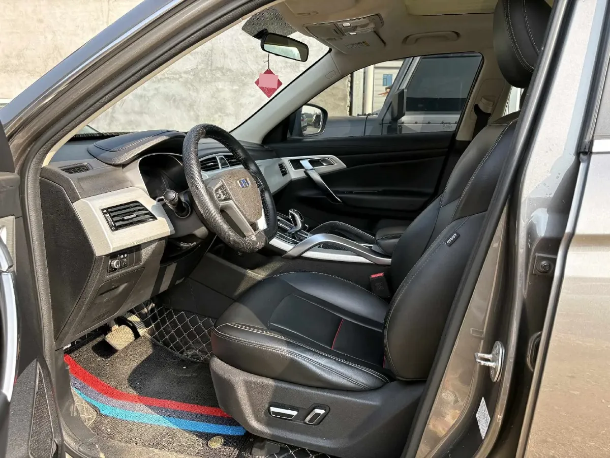 2020 Roewe i6 1.5T 169HP L4 7DCT,autocango,china used car exporter,china ev exporter,chinese used car exporter,chinese used ev exporter