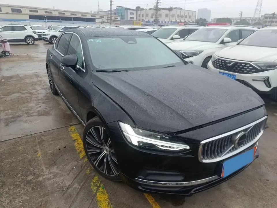 2023 Volvo S90 2.0T 250HP L4 8AT,autocango,china used car exporter,china ev exporter,chinese used car exporter,chinese used ev exporter