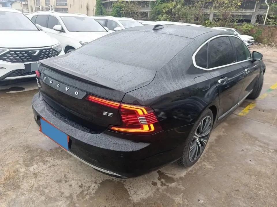 2023 Volvo S90 2.0T 250HP L4 8AT,autocango,china used car exporter,china ev exporter,chinese used car exporter,chinese used ev exporter