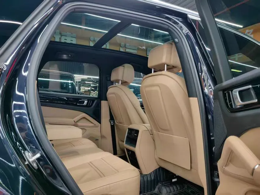 2018 Land Rover Range Rover Velar 3.0T 380HP V6 8AT,autocango,china used car exporter,china ev exporter,chinese used car exporter,chinese used ev exporter