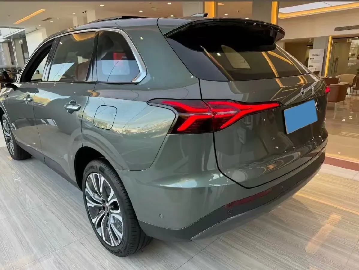 2026 HongQi HS6 PHEV 1.5T 150HP L4 1DHT PHEV,autocango,china used car exporter,china ev exporter,chinese used car exporter,chinese used ev exporter