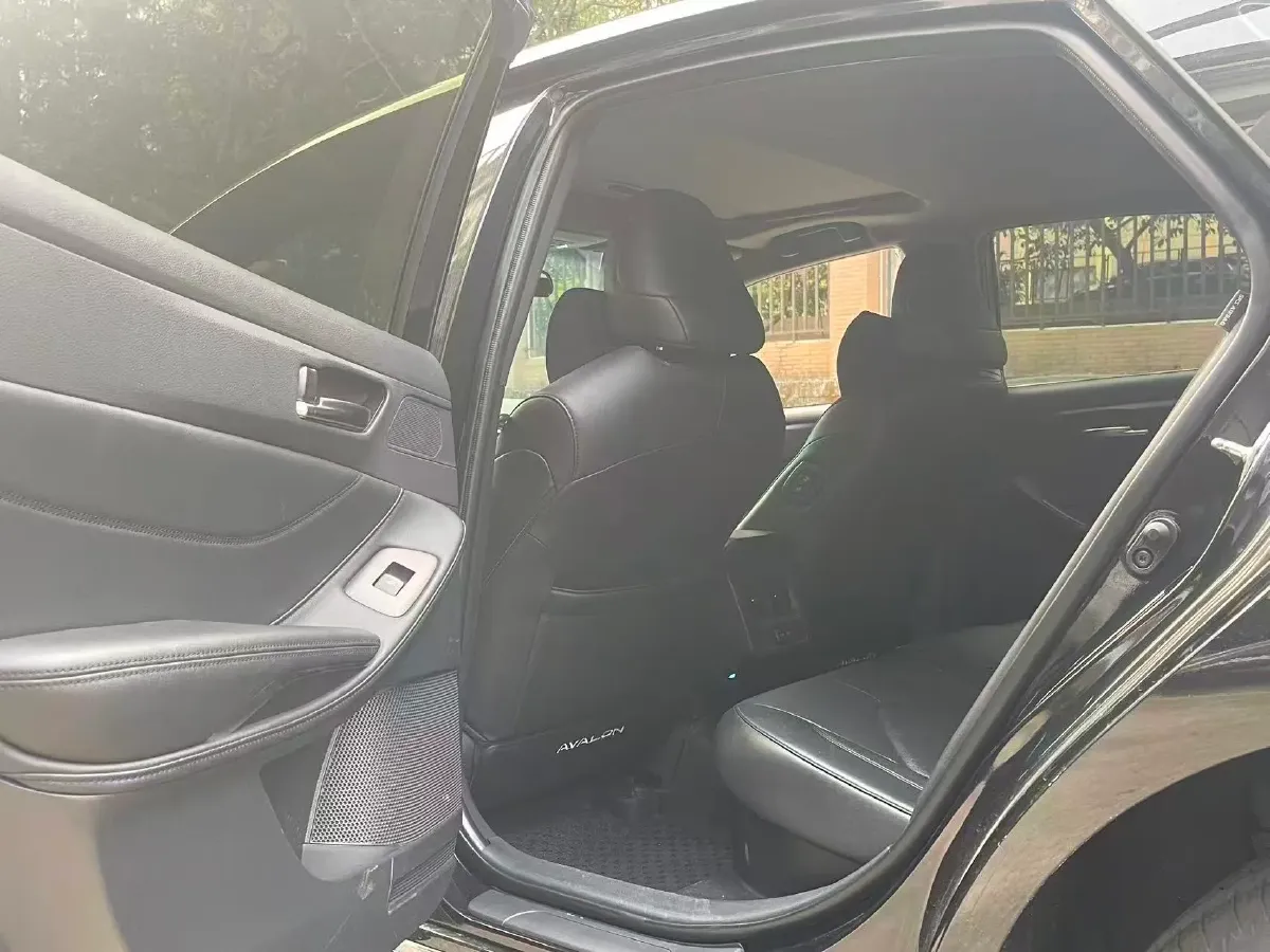 2022 Toyota Avalon 2.5L 178HP L4 E-CVT Hybrid,autocango,china used car exporter,china ev exporter,chinese used car exporter,chinese used ev exporter