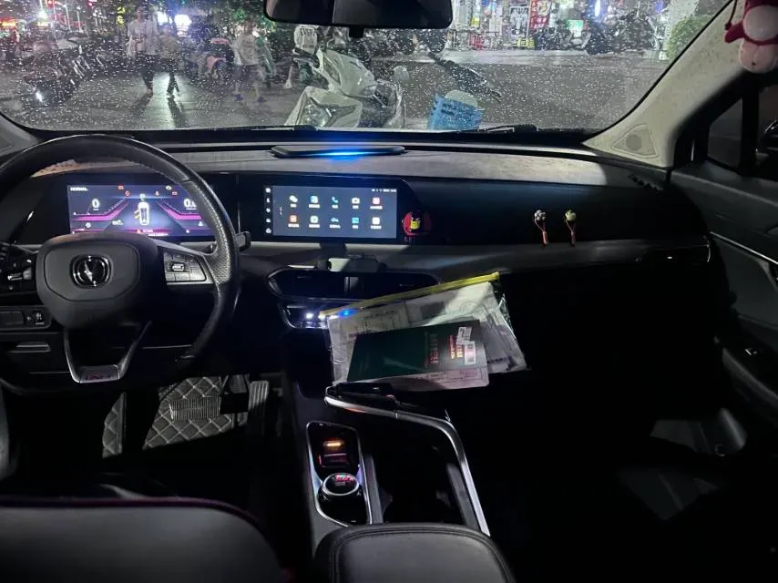 2020 ChangAn UNI-T 1.5T 180HP L4 7DCT,autocango,china used car exporter,china ev exporter,chinese used car exporter,chinese used ev exporter