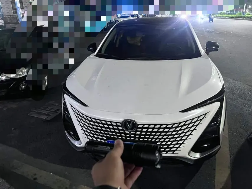 2020 ChangAn UNI-T 1.5T 180HP L4 7DCT,autocango,china used car exporter,china ev exporter,chinese used car exporter,chinese used ev exporter