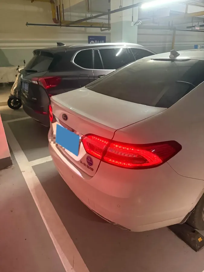 2018 Ford Taurus 2.0T 234HP L4 6AT,autocango,china used car exporter,china ev exporter,chinese used car exporter,chinese used ev exporter