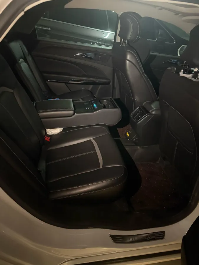 2018 Ford Taurus 2.0T 234HP L4 6AT,autocango,china used car exporter,china ev exporter,chinese used car exporter,chinese used ev exporter