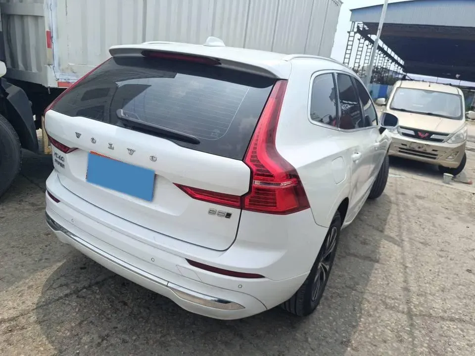 2023 Volvo XC60 2.0T 250HP L4 8AT,autocango,china used car exporter,china ev exporter,chinese used car exporter,chinese used ev exporter