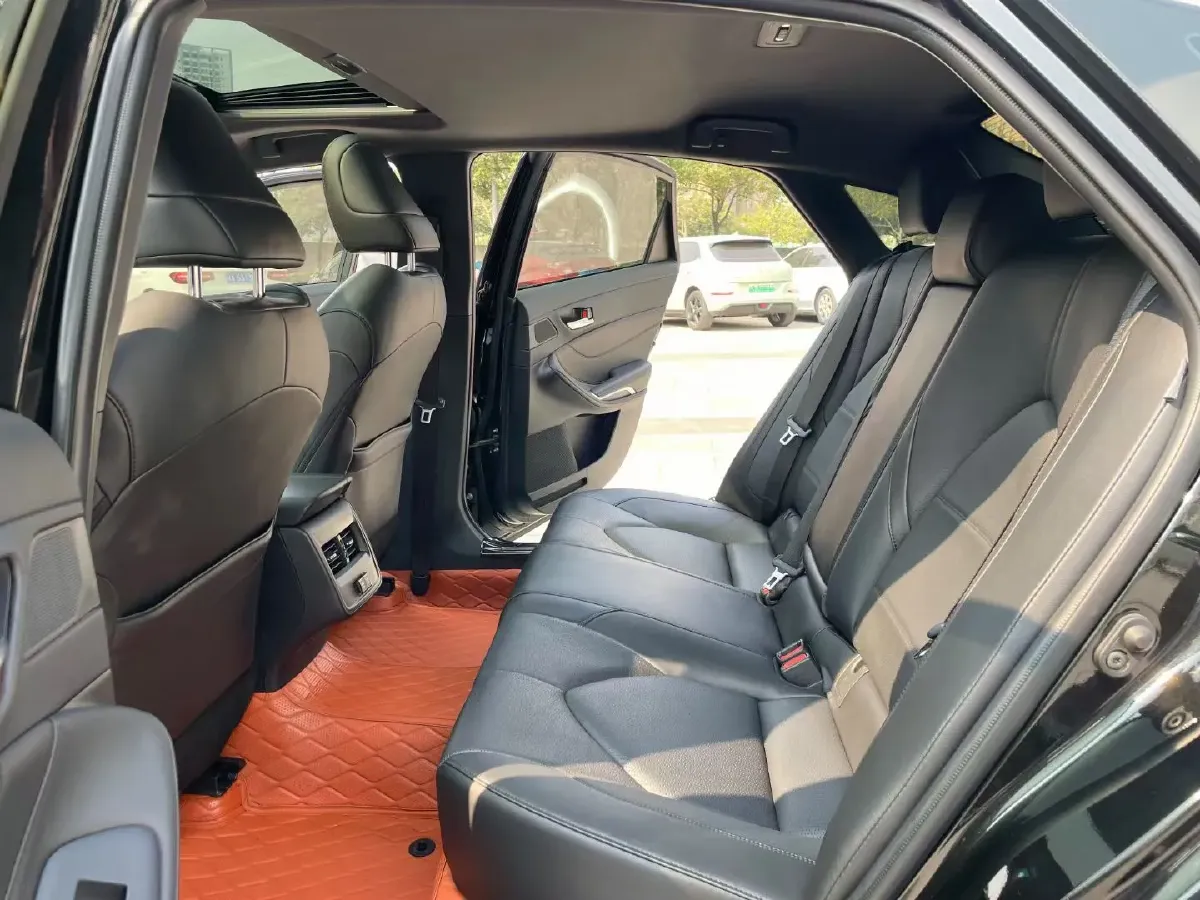 2021 Toyota Avalon 2.5L 209HP L4 8AT,autocango,china used car exporter,china ev exporter,chinese used car exporter,chinese used ev exporter