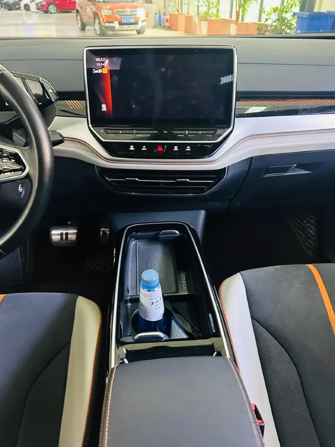 2021 Volkswagen ID.6 Crozz BEV 84.8KWH,autocango,china used car exporter,china ev exporter,chinese used car exporter,chinese used ev exporter